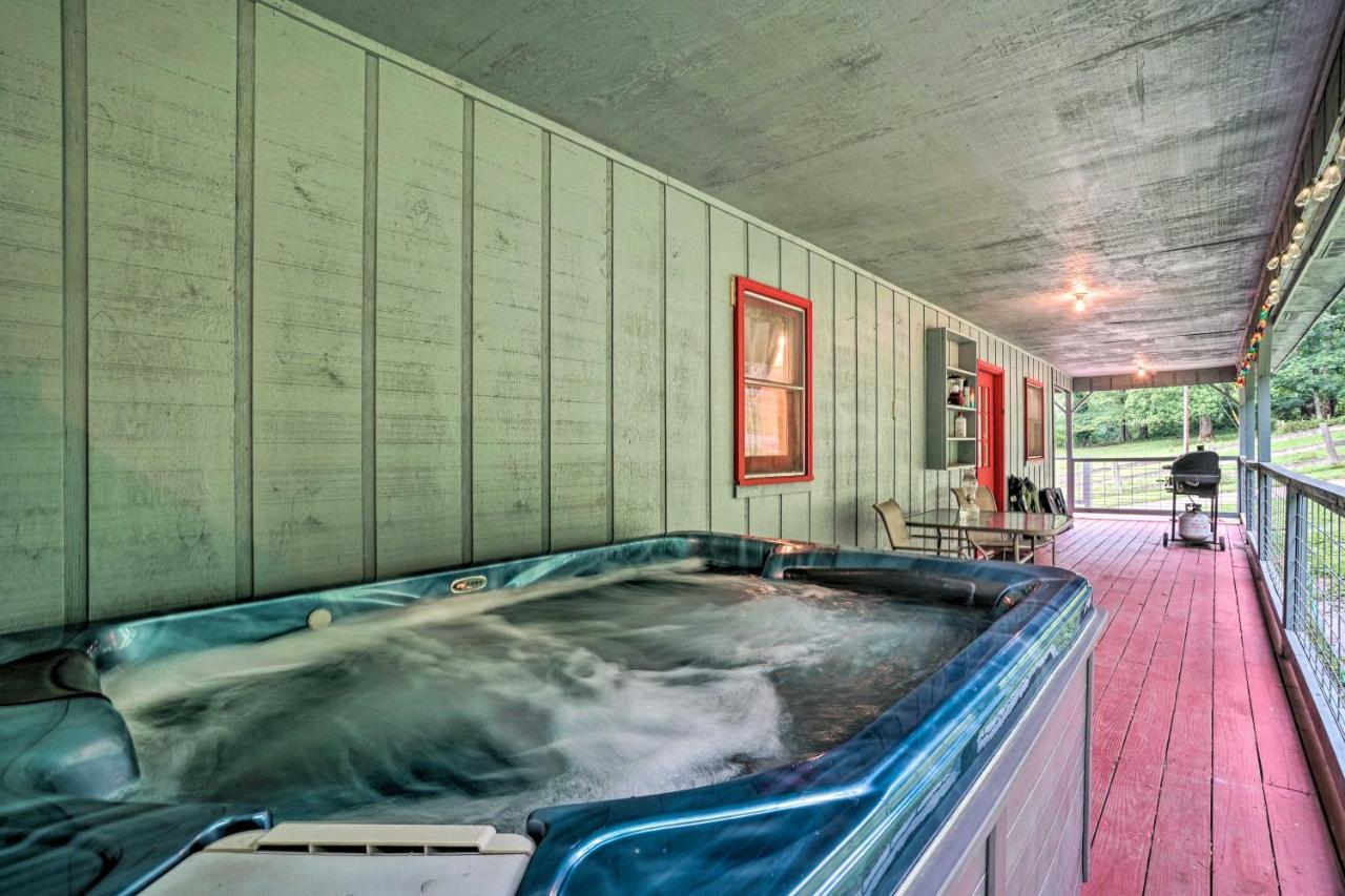 Villa Trinity Oaks Escape With Hot Tub And Fire Pit Clayton Exterior foto